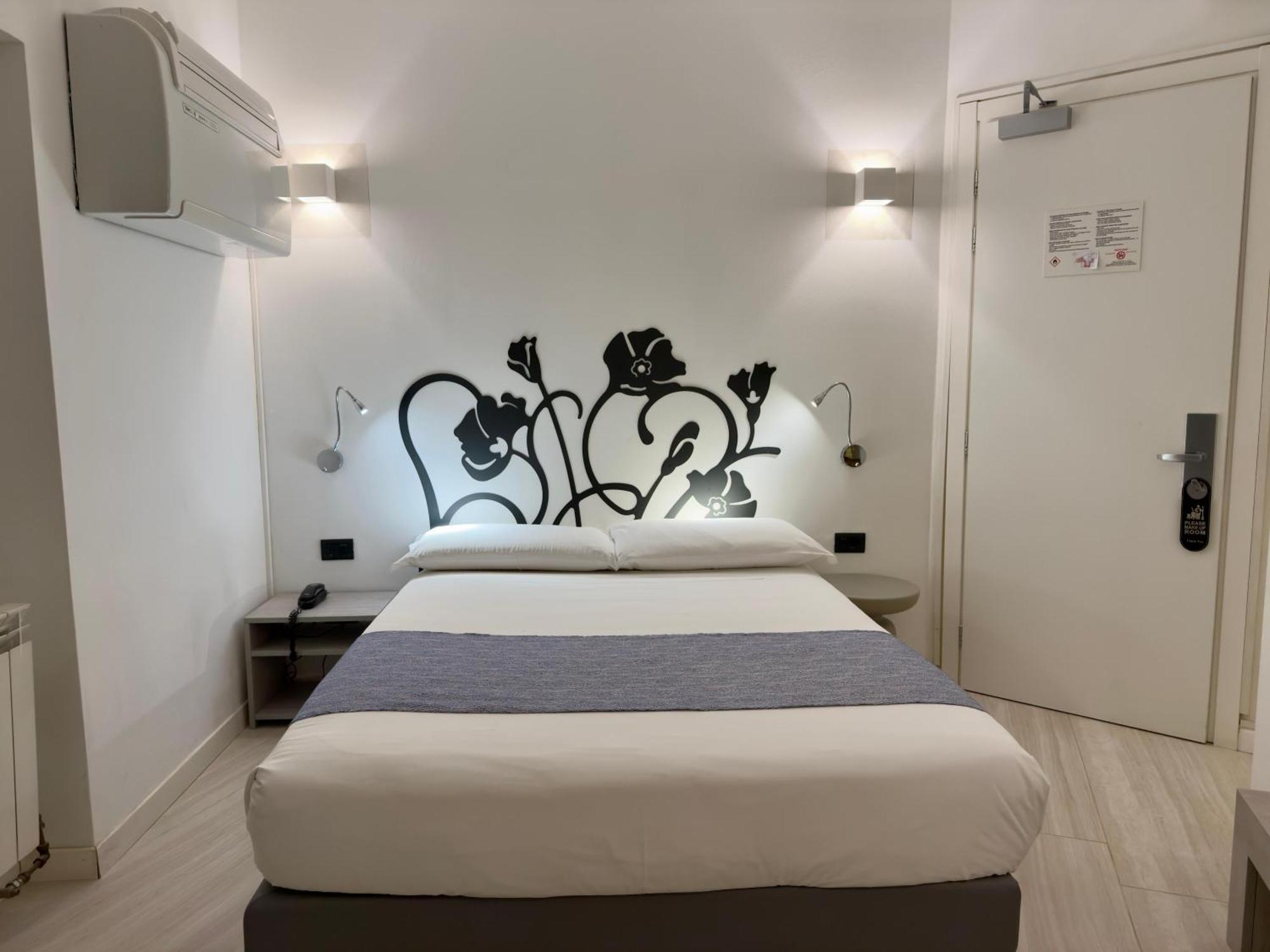 Hotel Europa Варезе Экстерьер фото